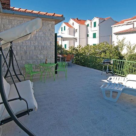 3 Bedroom Cozy Home In Supetar Exterior photo